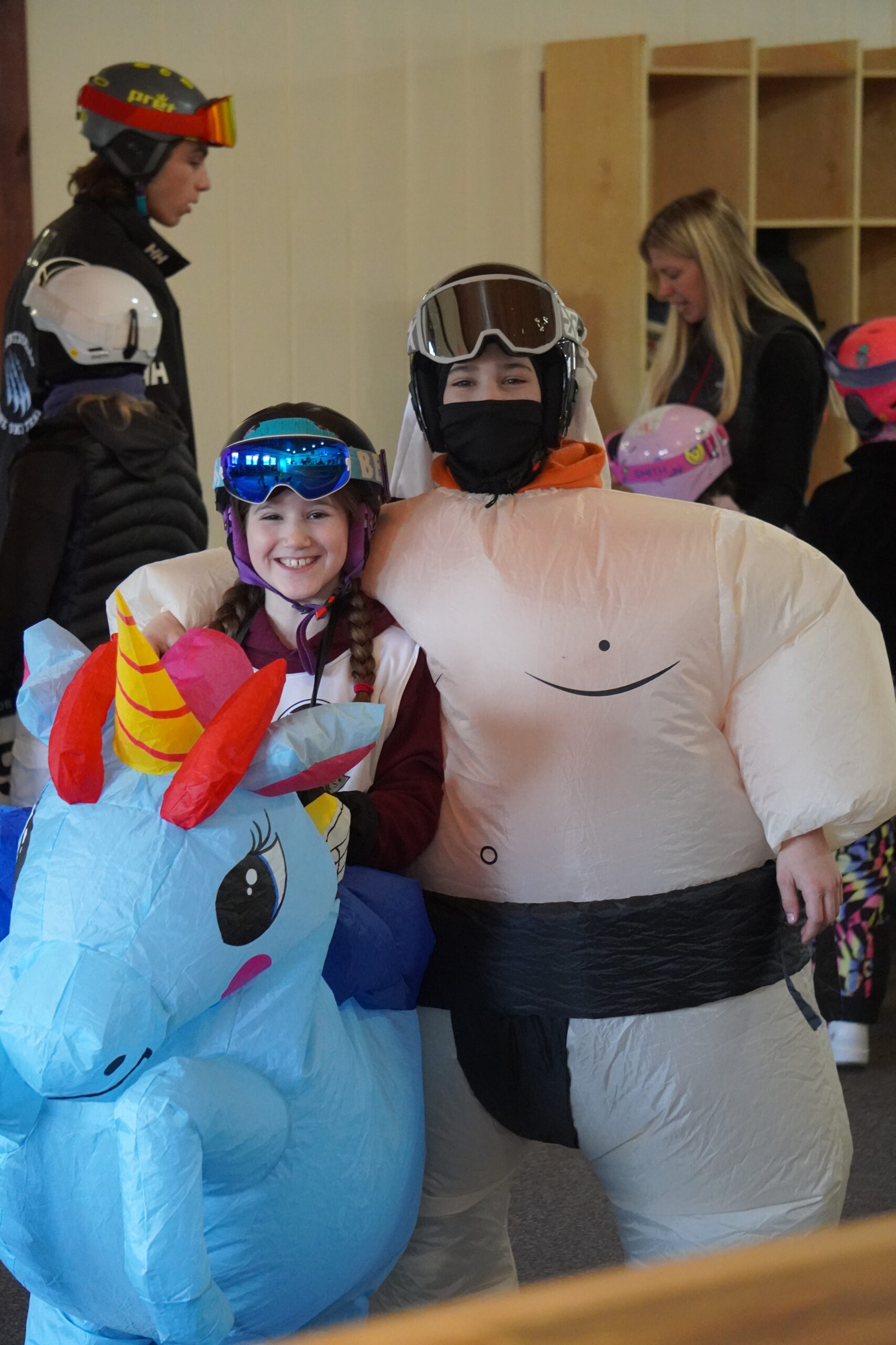 DSC00445 Two kids smiling on costumes